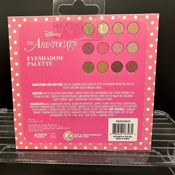 Disney Aristocats Complexion Palette , Eyeshadow palette, Lip balm and Lip Oil. - Picture 7 of 15
